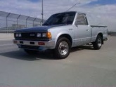 NISSAN PICK UP (720)